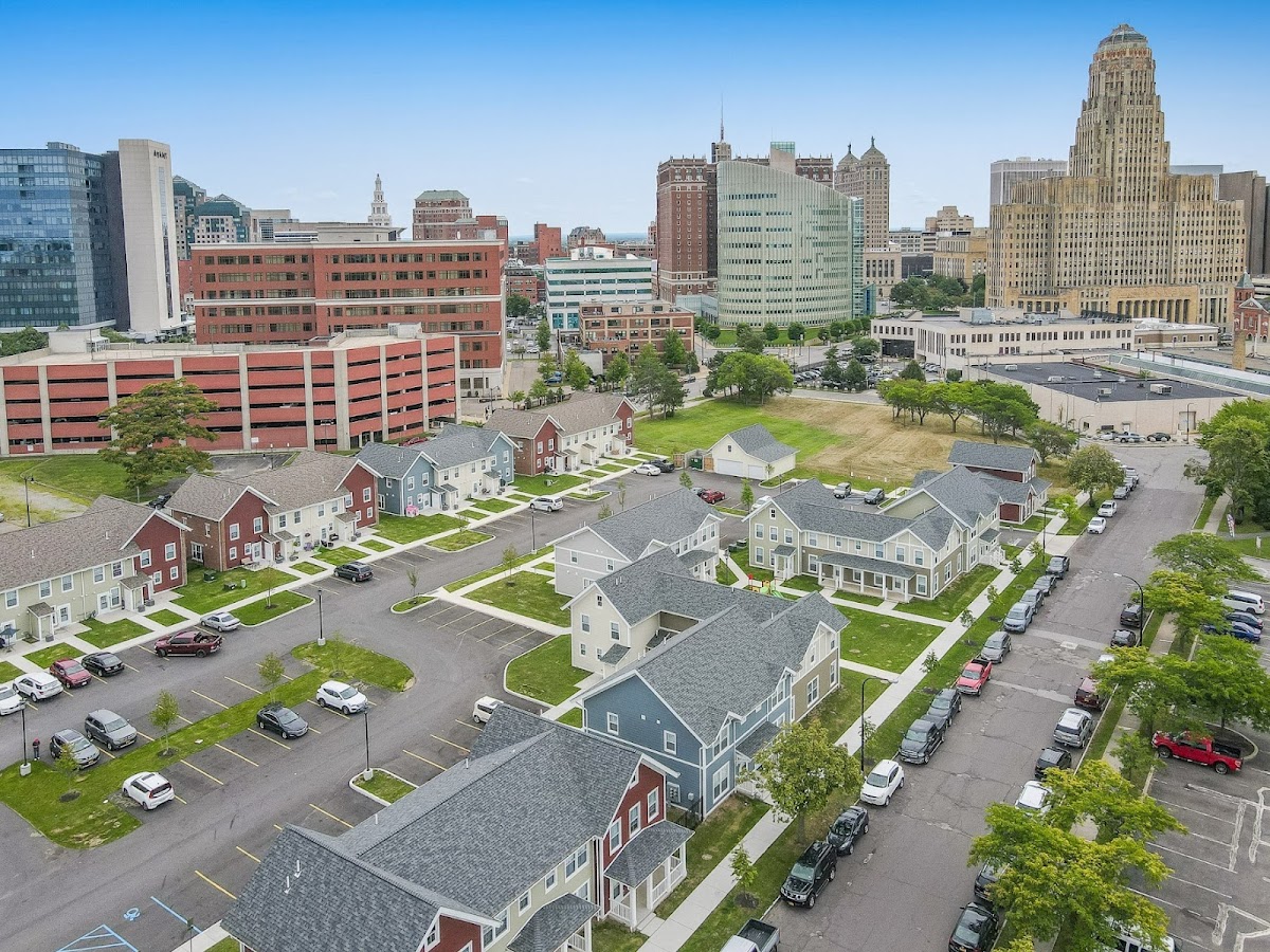 Niagara Square apartments in Buffalo, NY