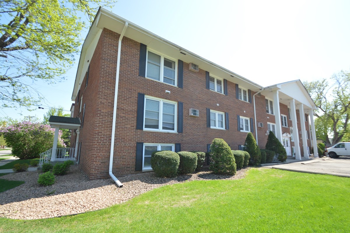 Marjon Terrace apartments in St Paul, MN