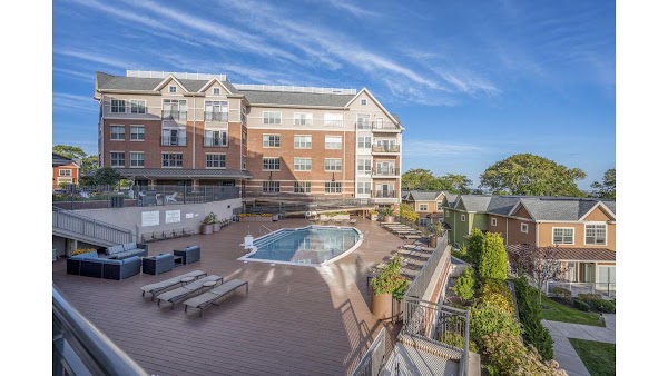 Arlington 360 apartments in Waltham, MA