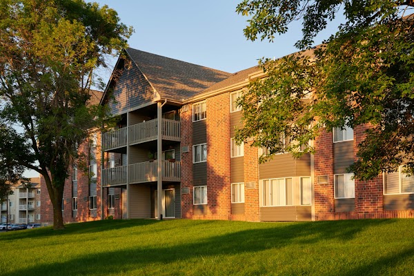 Valley Creek Apartments apartments in Woodbury, MN