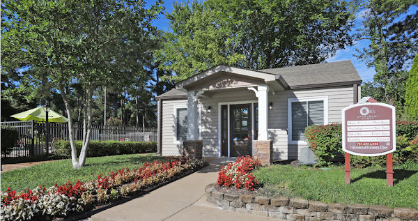 The Oaks Apartment Homes apartments in Jackson, TN