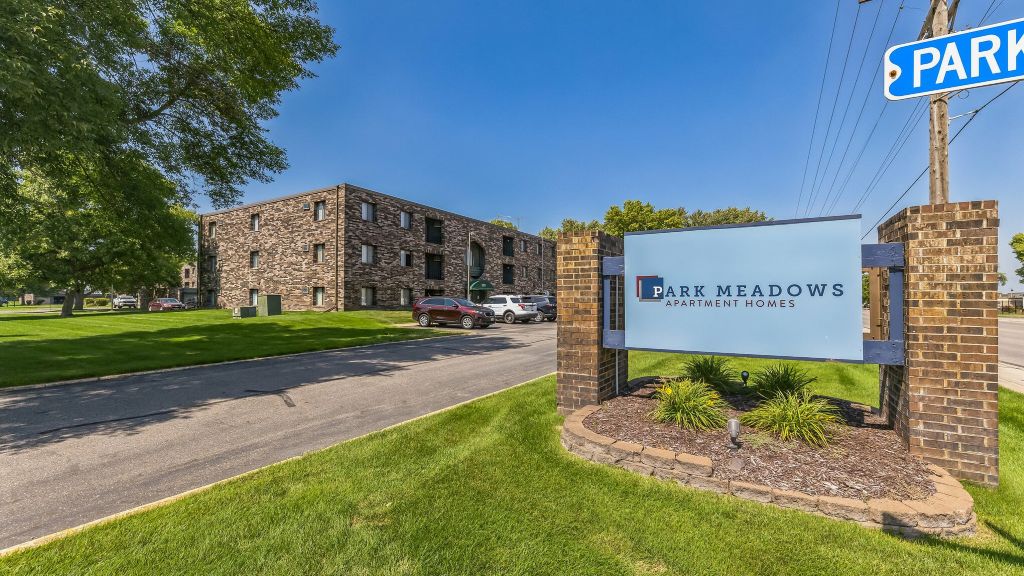 Park Meadows apartments in St Cloud, MN