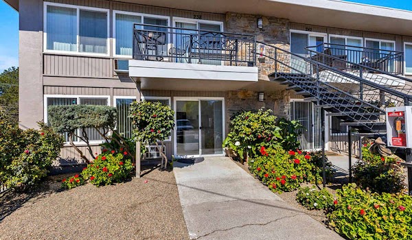 Silverado Gardens apartments in Napa, CA