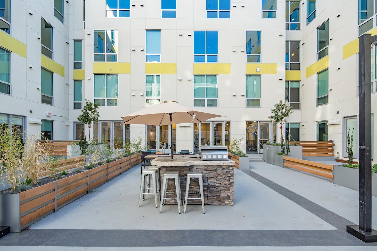 EVIVA Midtown Apartments apartments in Sacramento, CA