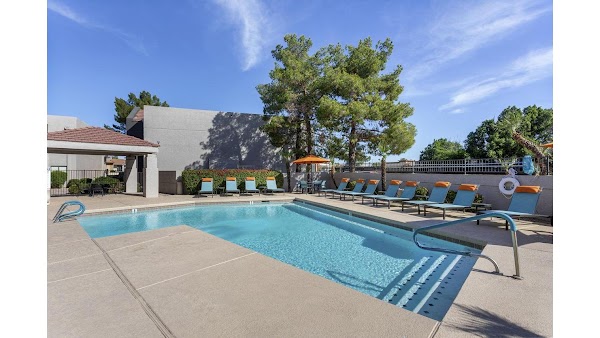 Paseo 51 apartments in Glendale, AZ
