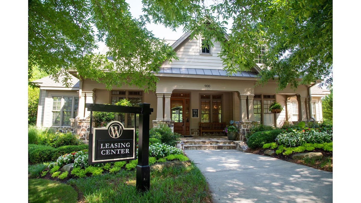 Walton Centennial apartments in Roswell, GA