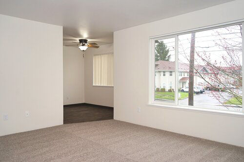 Lancaster Terrace apartments in Salem, OR
