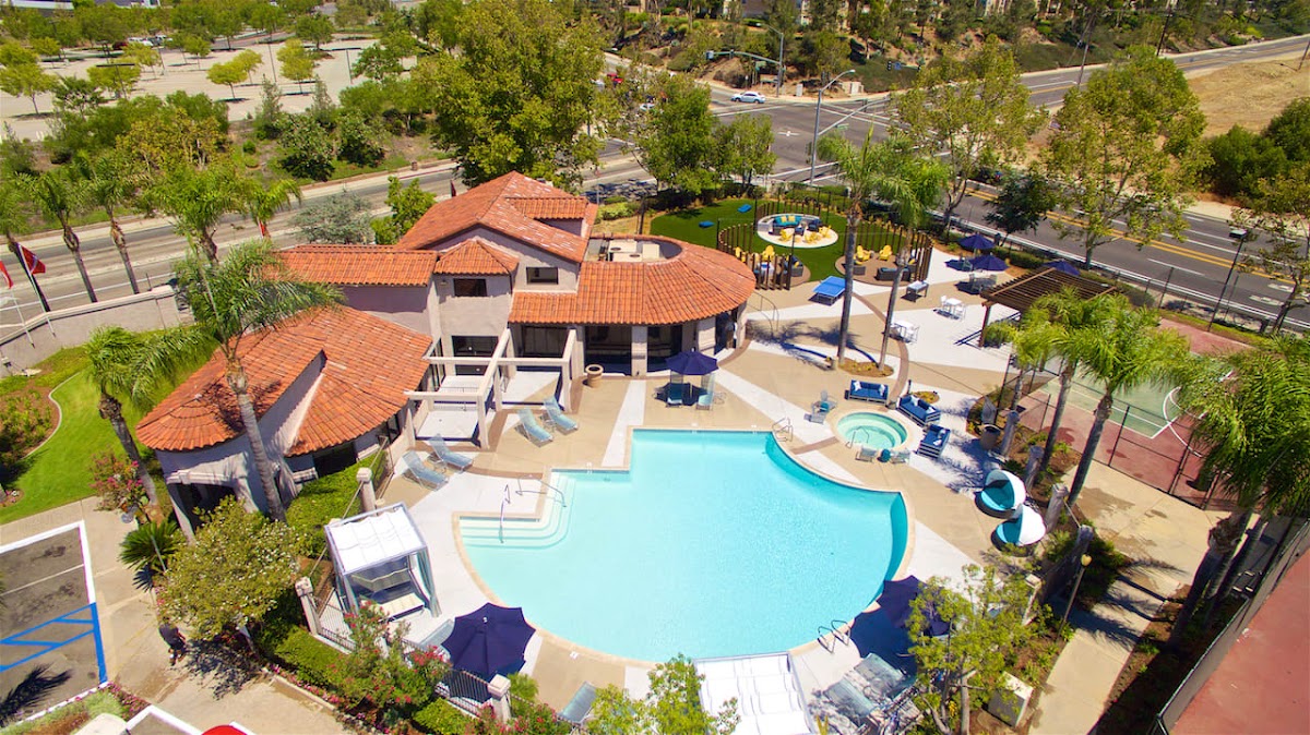 Vista Promenade apartments in Murrieta, CA