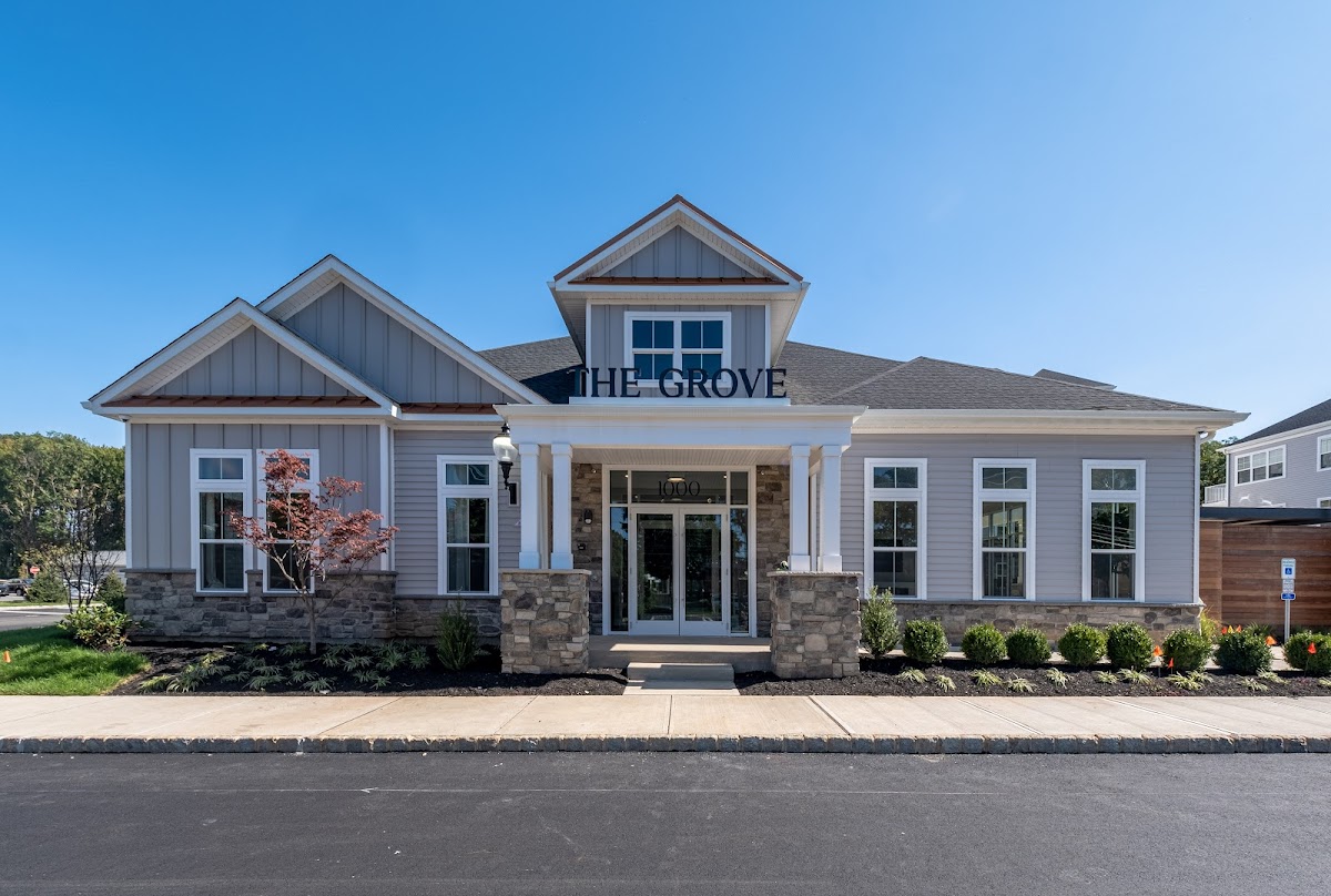 The Grove at Piscataway apartments in Edison, NJ