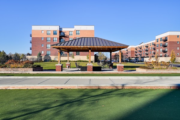 Metro 59 apartments in Naperville, IL