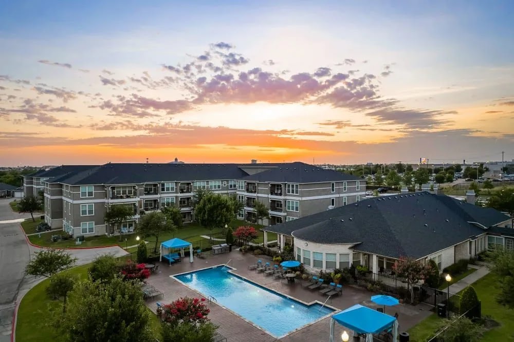 Marquis Rockwall apartments in Rockwall, TX