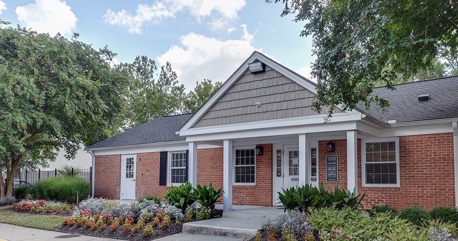 Sparrows Point Townhomes and Apartments apartments in Virginia Beach, VA