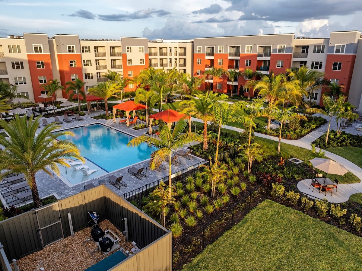 The Club on Pine Island apartments in Cape Coral, FL
