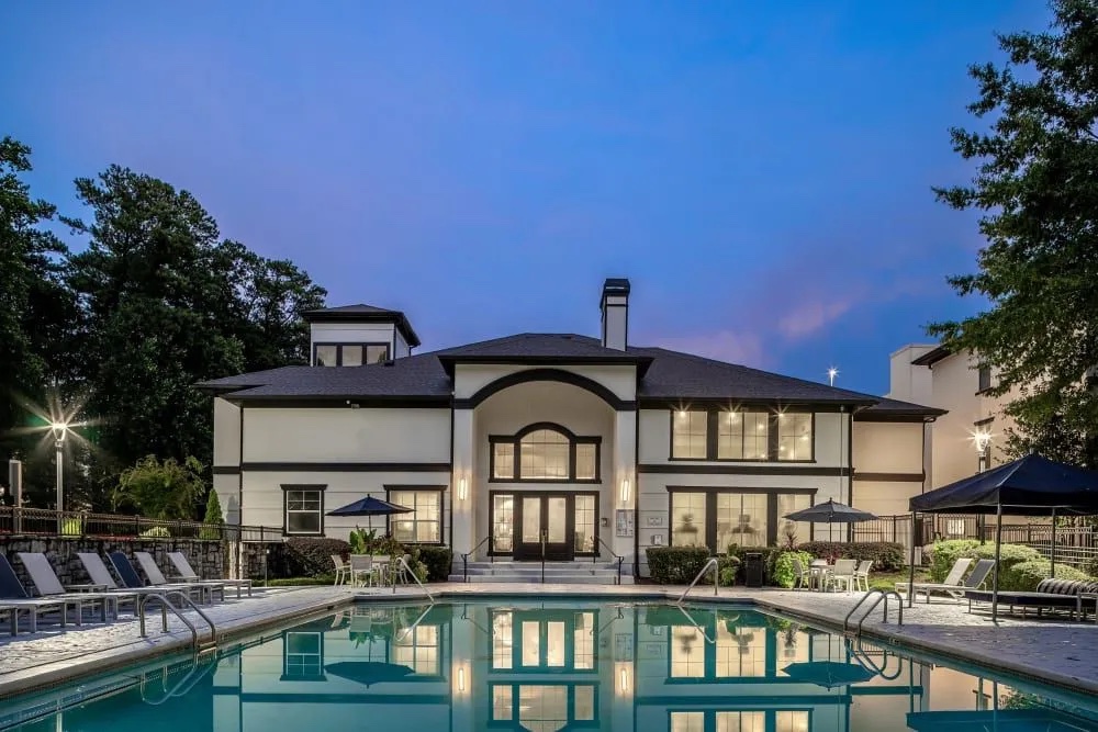 Marq Perimeter apartments in Sandy Springs, GA