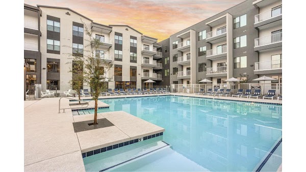 Alta Rise apartments in Gilbert, AZ