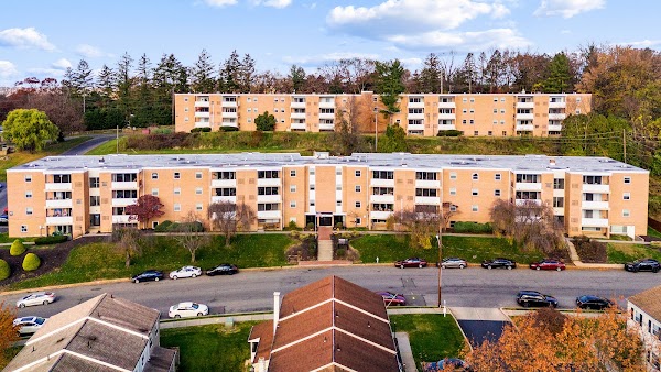 The Reserve at Wyomissing apartments in Reading, PA