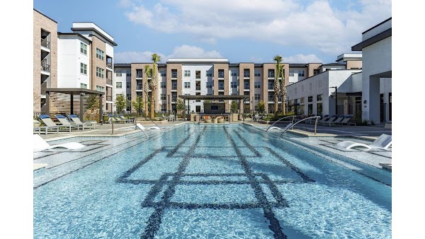Bellrock La Frontera apartments in Austin, TX