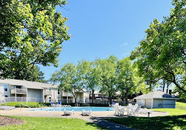 South Lake Apartments apartments in Virginia Beach, VA