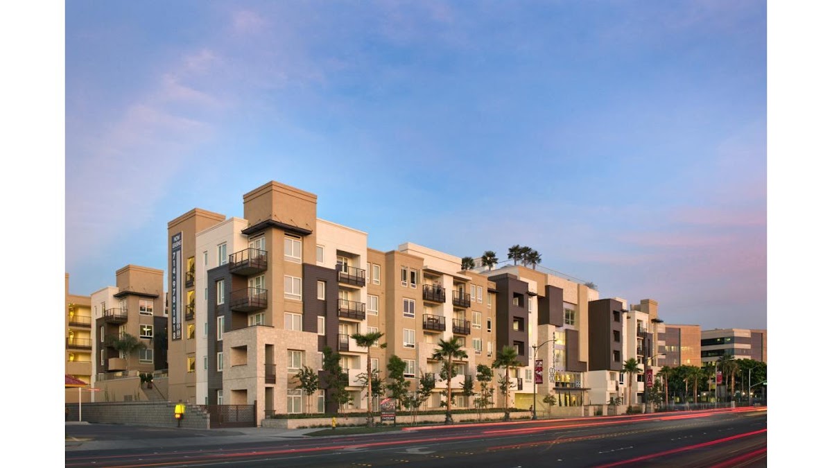 1818 Platinum Triangle apartments in Anaheim, CA