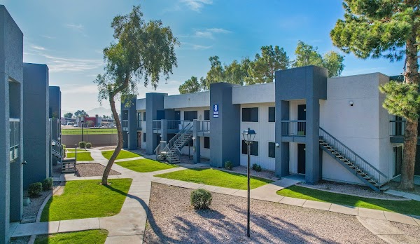 Rise at Estrella Park apartments in Avondale, AZ