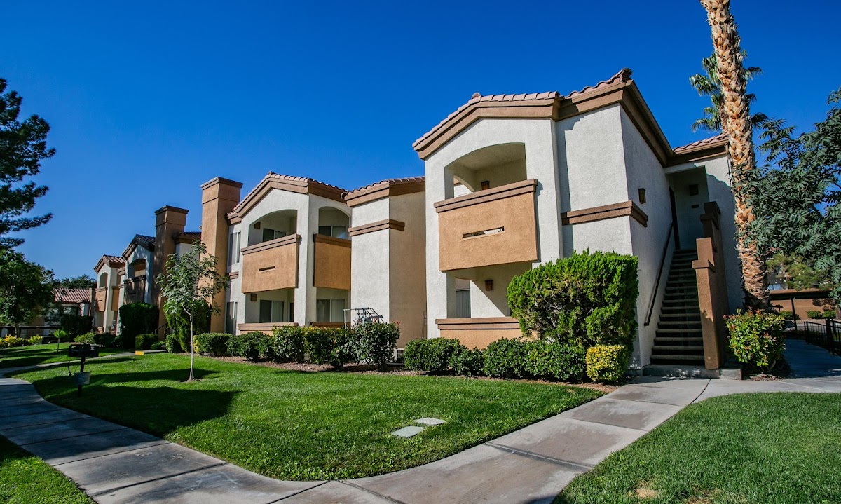 Vintage at The Lakes Apartment Homes apartments in Las Vegas, NV