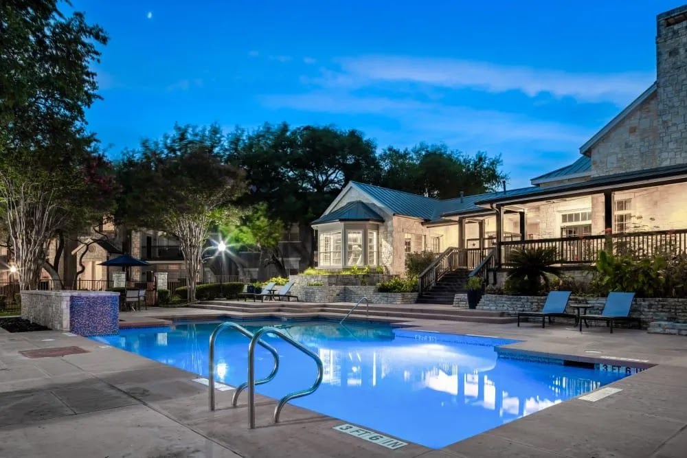 Marquis at Deerfield apartments in San Antonio, TX