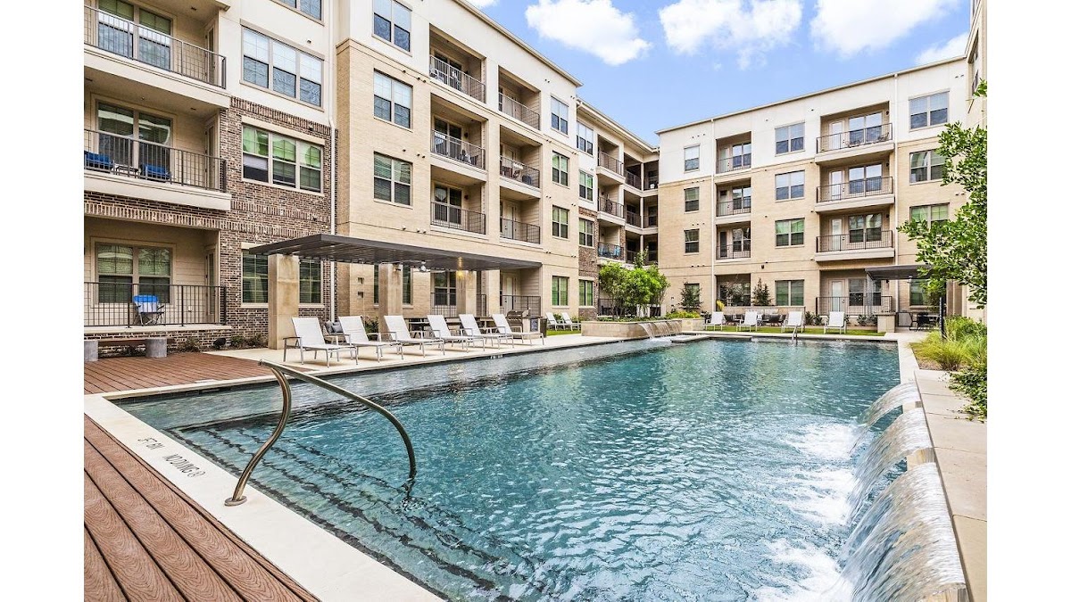 Addison Grove apartments in Addison, TX