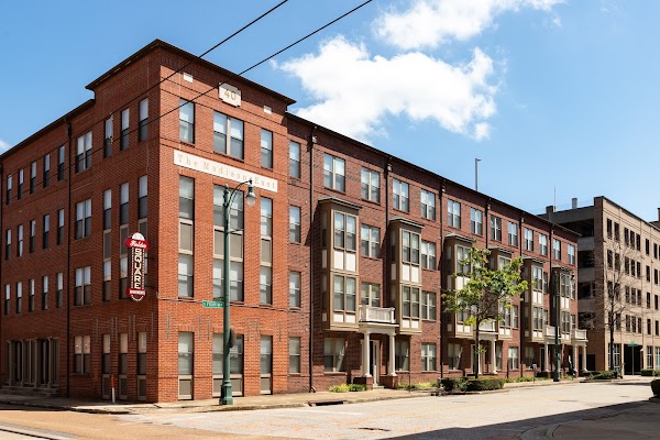 Fielder Square apartments in Memphis, TN