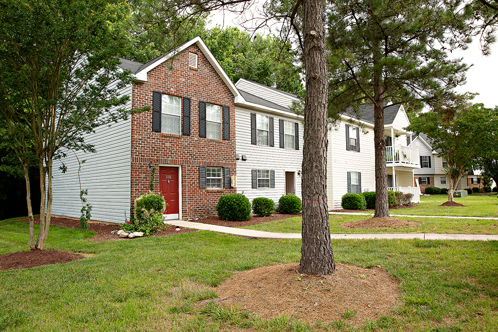Crabtree Crossing Apartments and Townhomes apartments in Morrisville, NC