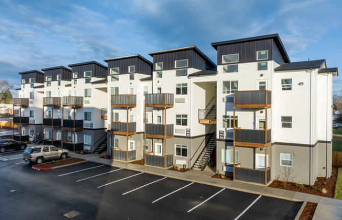 Cherry City Crossing apartments in Salem, OR