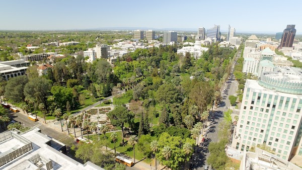Penthouses at Capitol Park Apartments apartments in Sacramento, CA