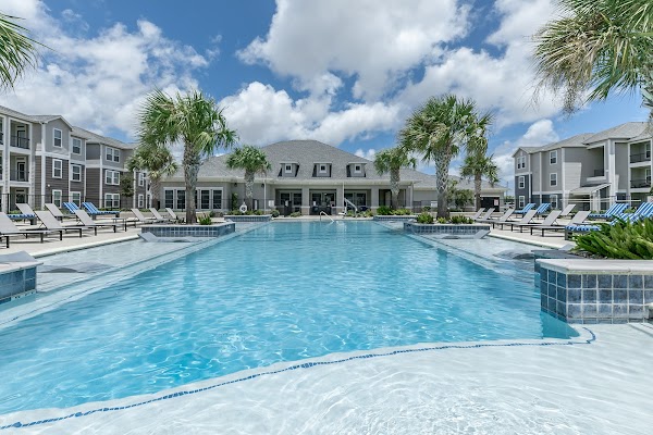 The Retreat Corpus Christi apartments in Corpus Christi, TX