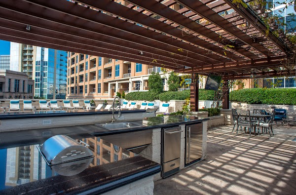 The Ashton apartments in Dallas, TX