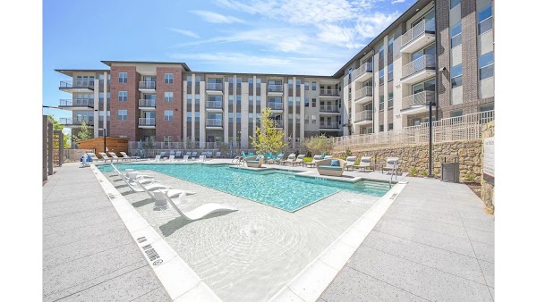 Alta Firewheel apartments in Garland, TX