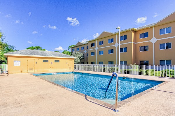 Villa Seton apartments in Port St Lucie, FL
