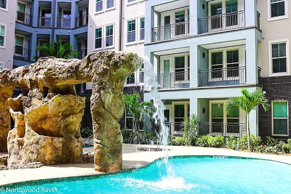 Novus Westshore apartments in Tampa, FL
