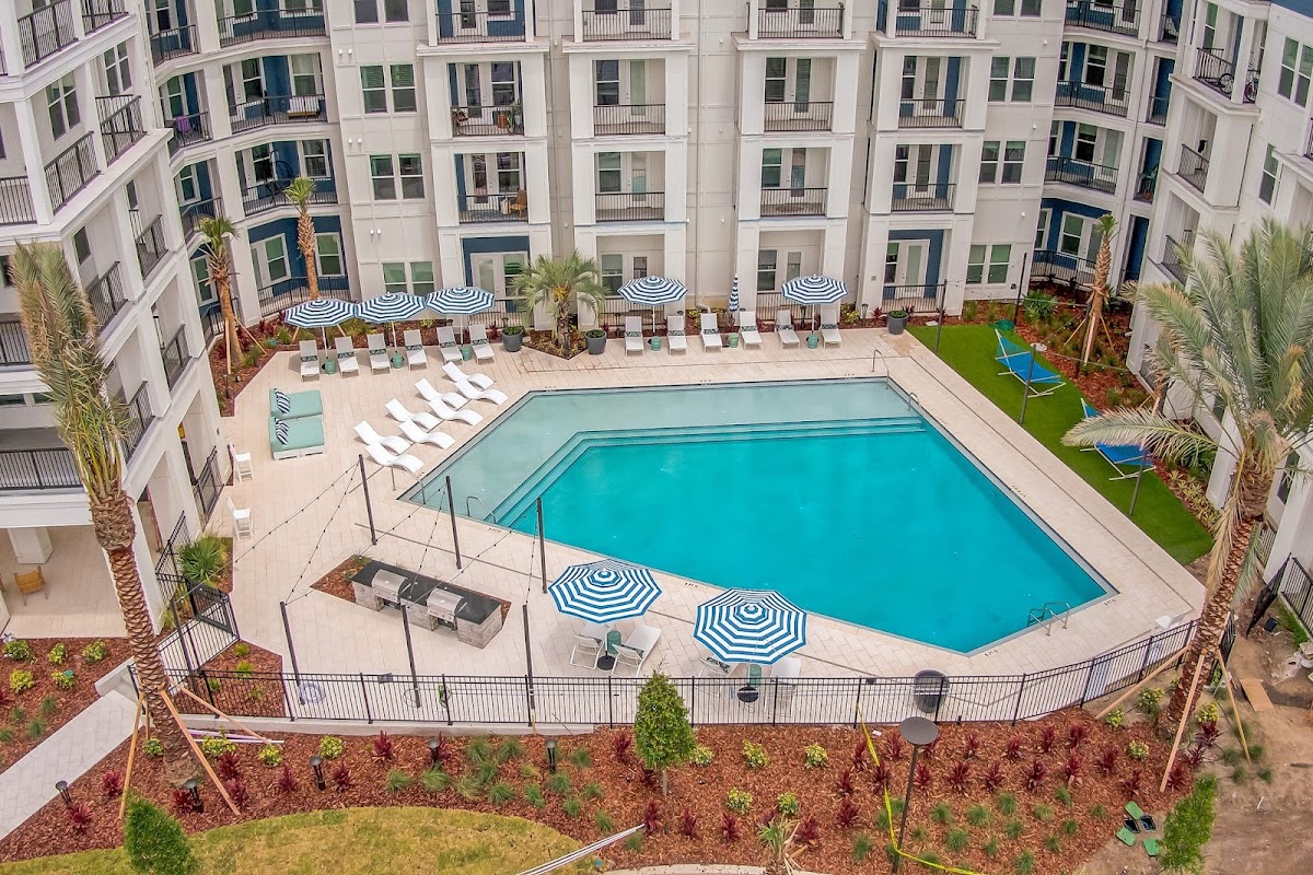 One Riverside Luxury Apartments apartments in Jacksonville, FL