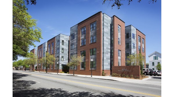400 Meeting apartments in Charleston, SC