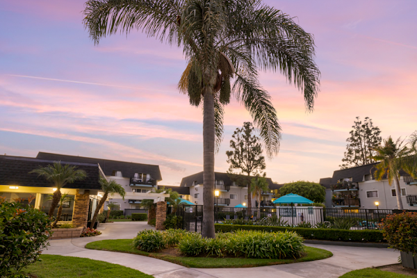 Fairhaven Apartments apartments in Santa Ana, CA