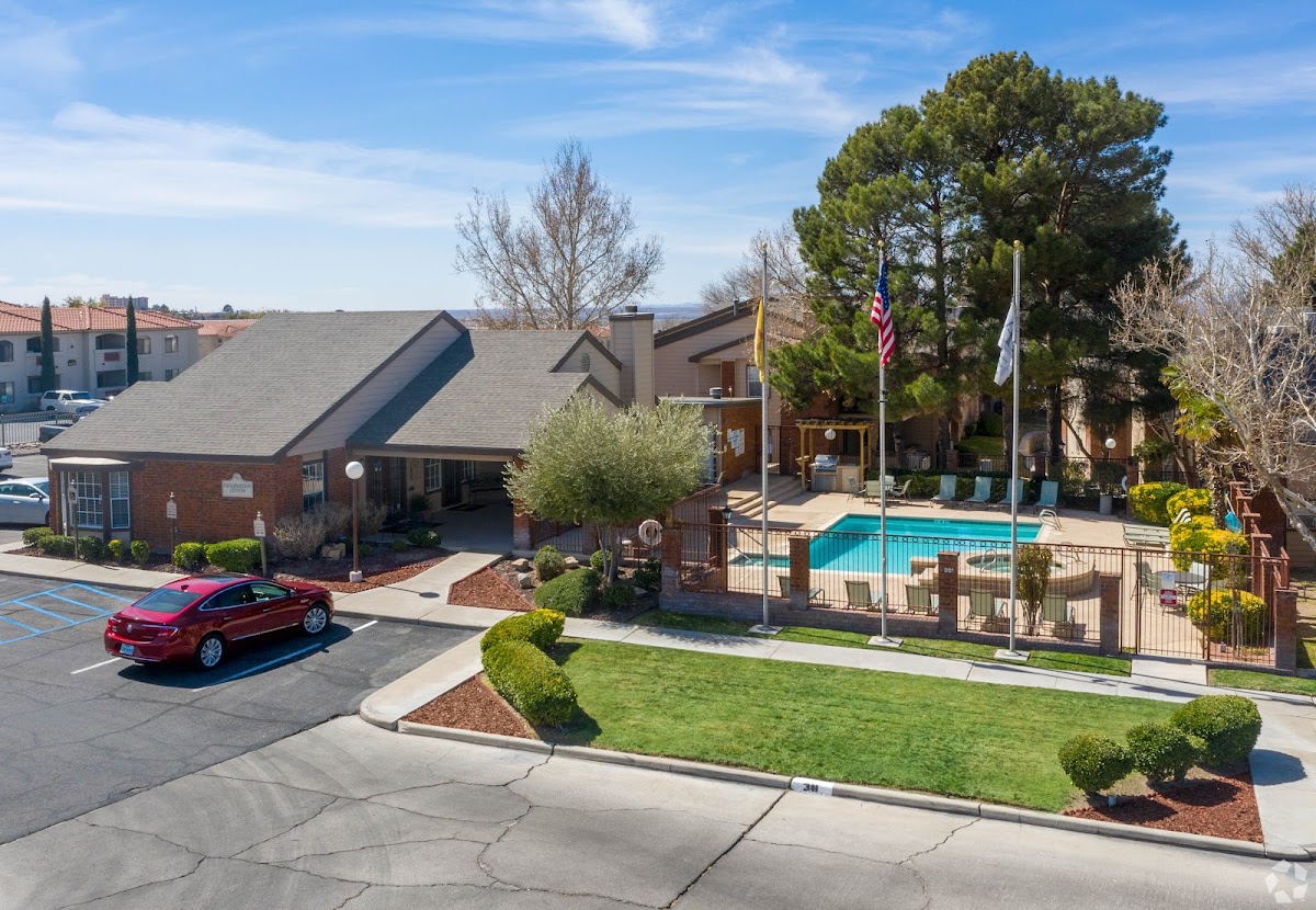 High Range Village apartments in Las Cruces, NM