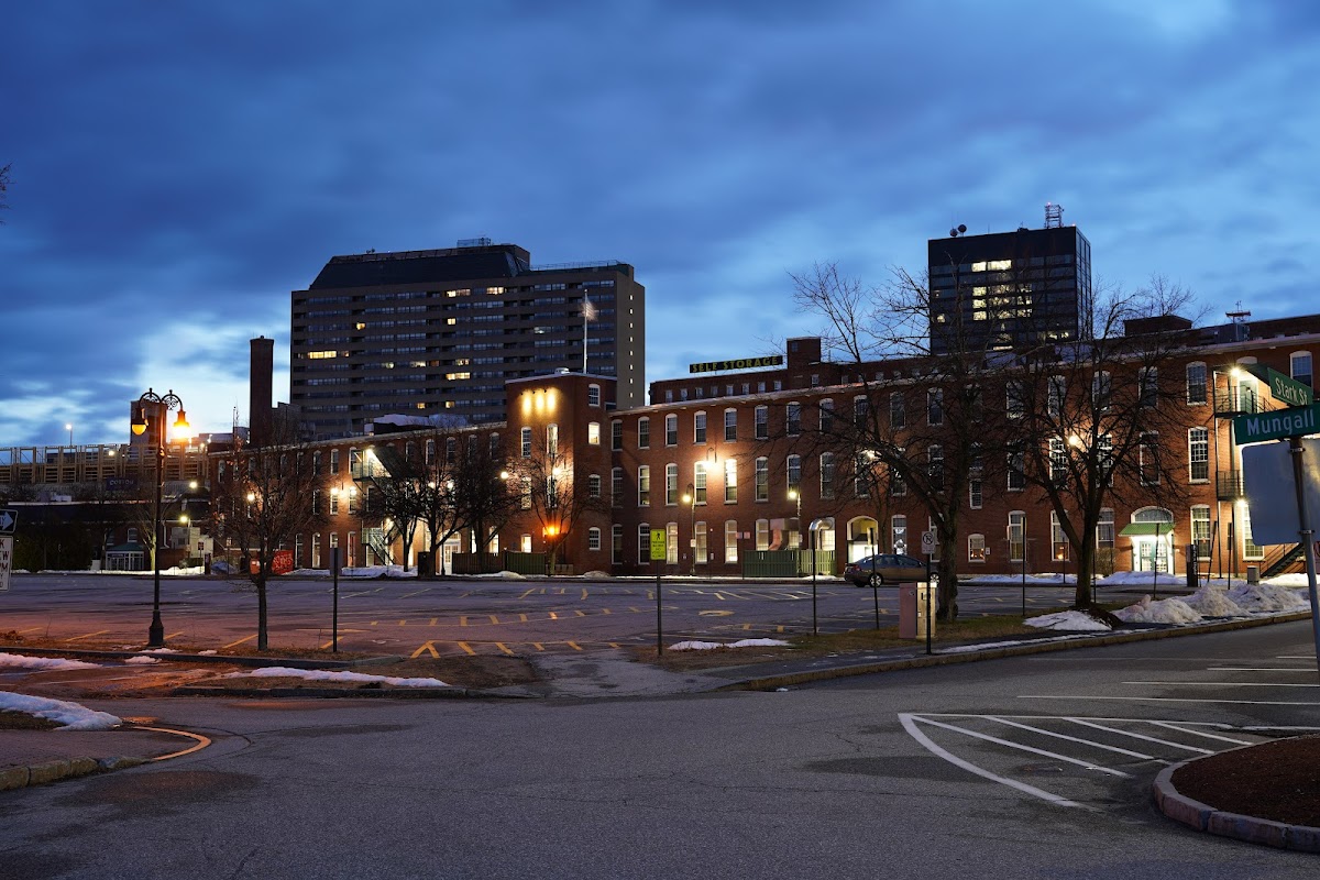 Wall Street Tower apartments in Manchester, NH