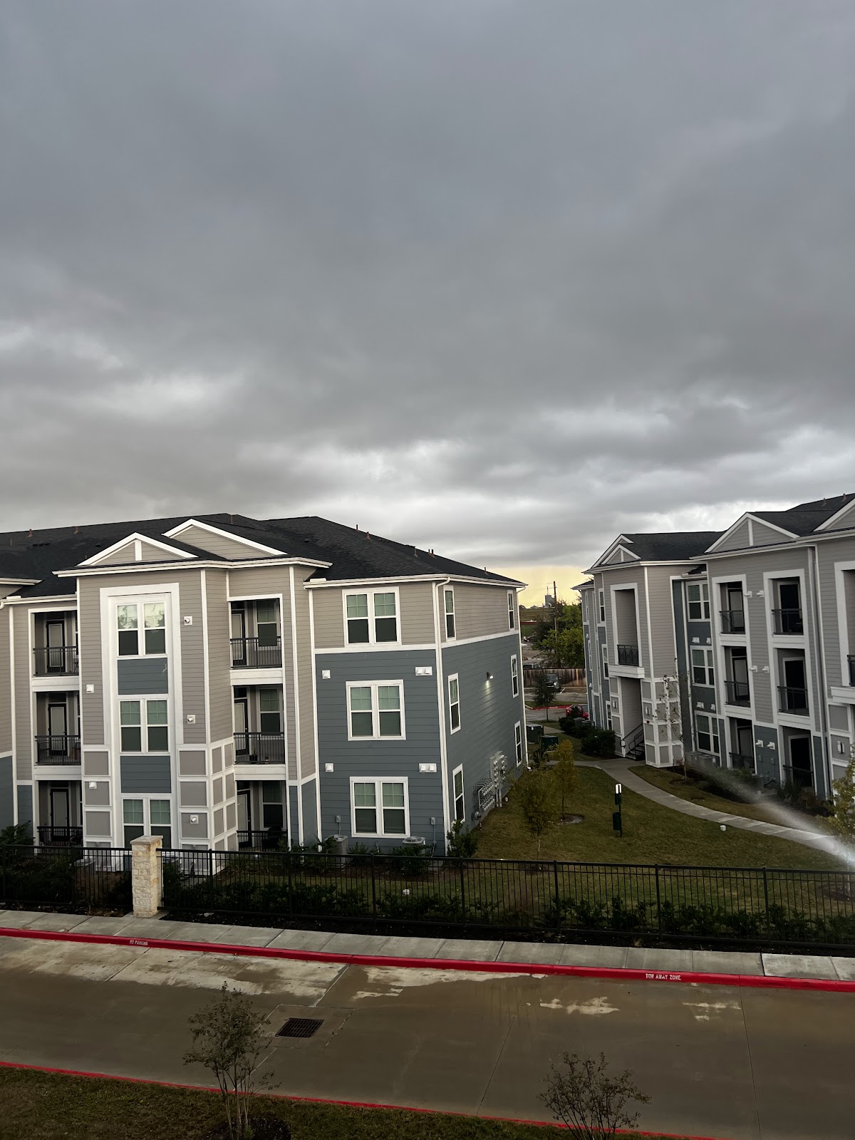 Smart Living Allen Genoa apartments in Houston, TX