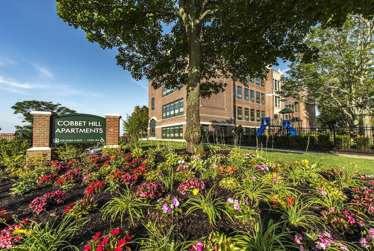 Cobbet Hill apartments in Lynn, MA