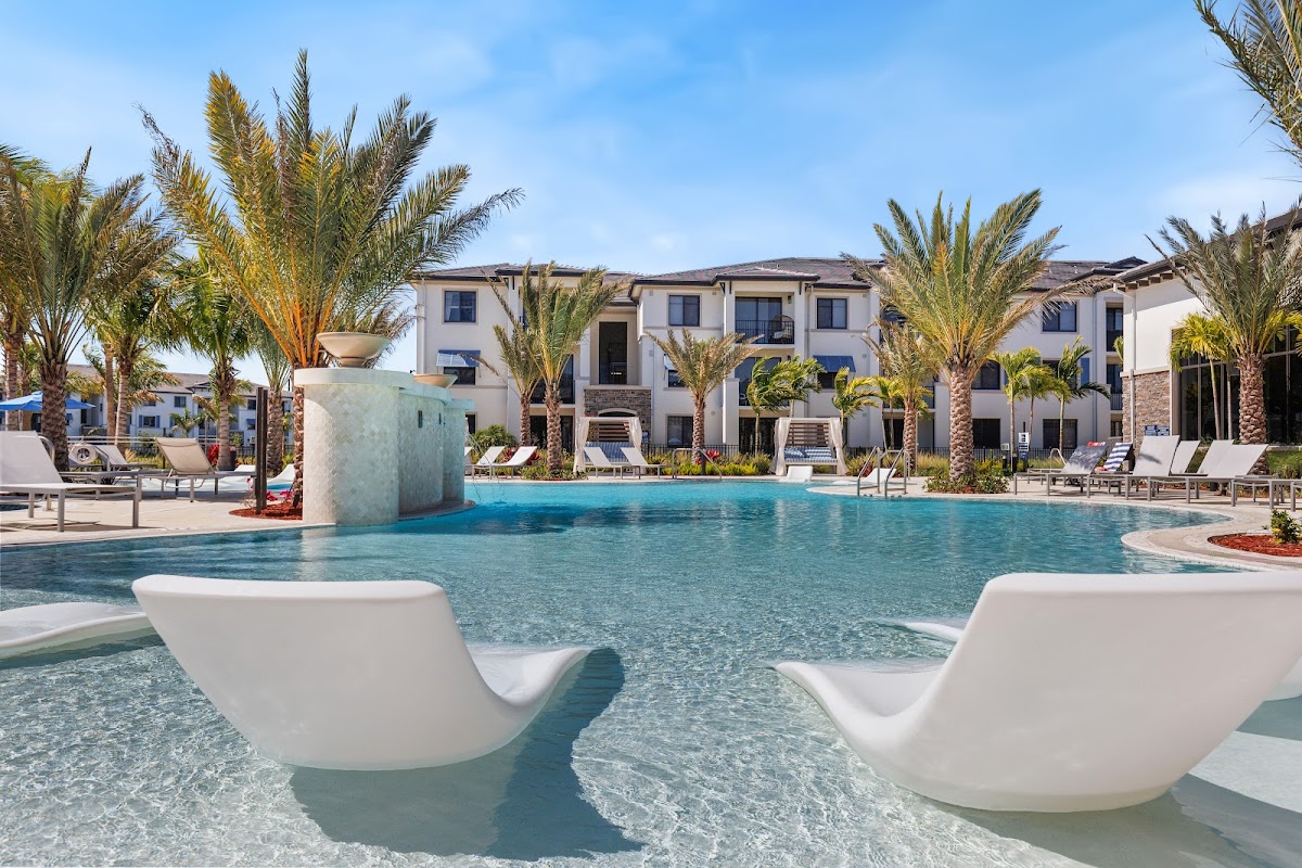 Cortland Royal Palm Beach apartments in Wellington, FL