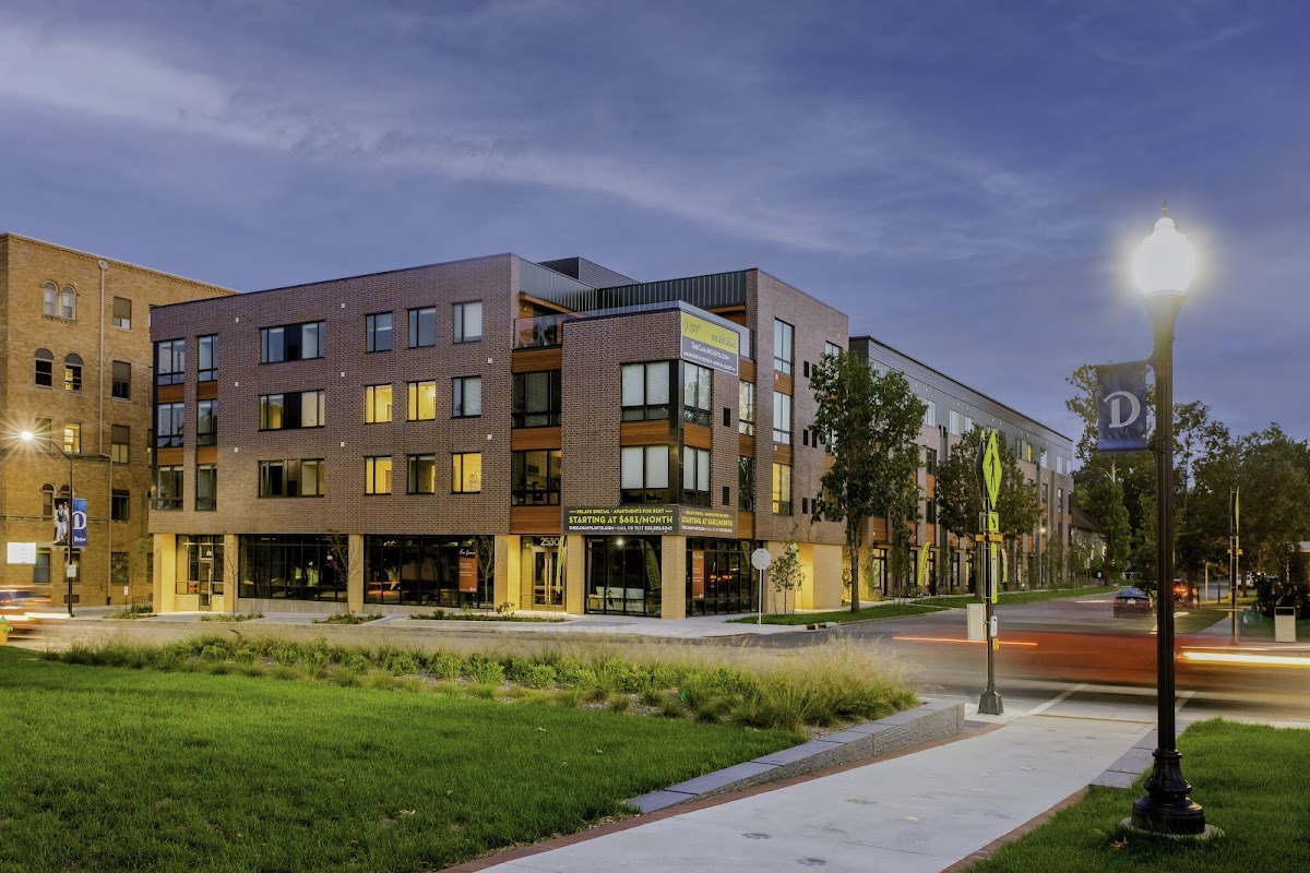 Canary Lofts apartments in Des Moines, IA