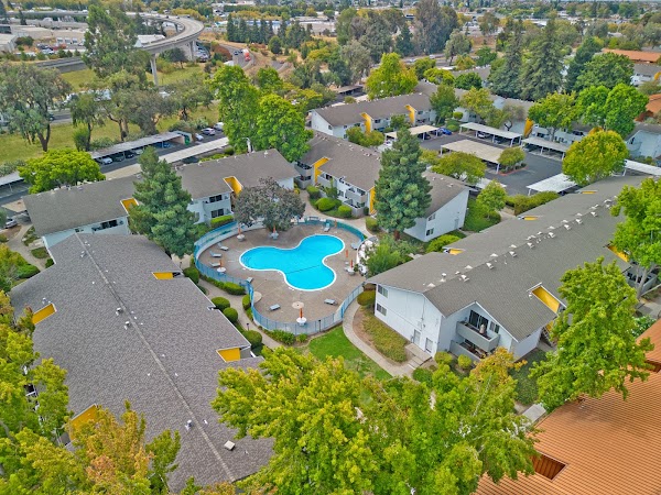 Lakeside Village apartments in Hayward, CA