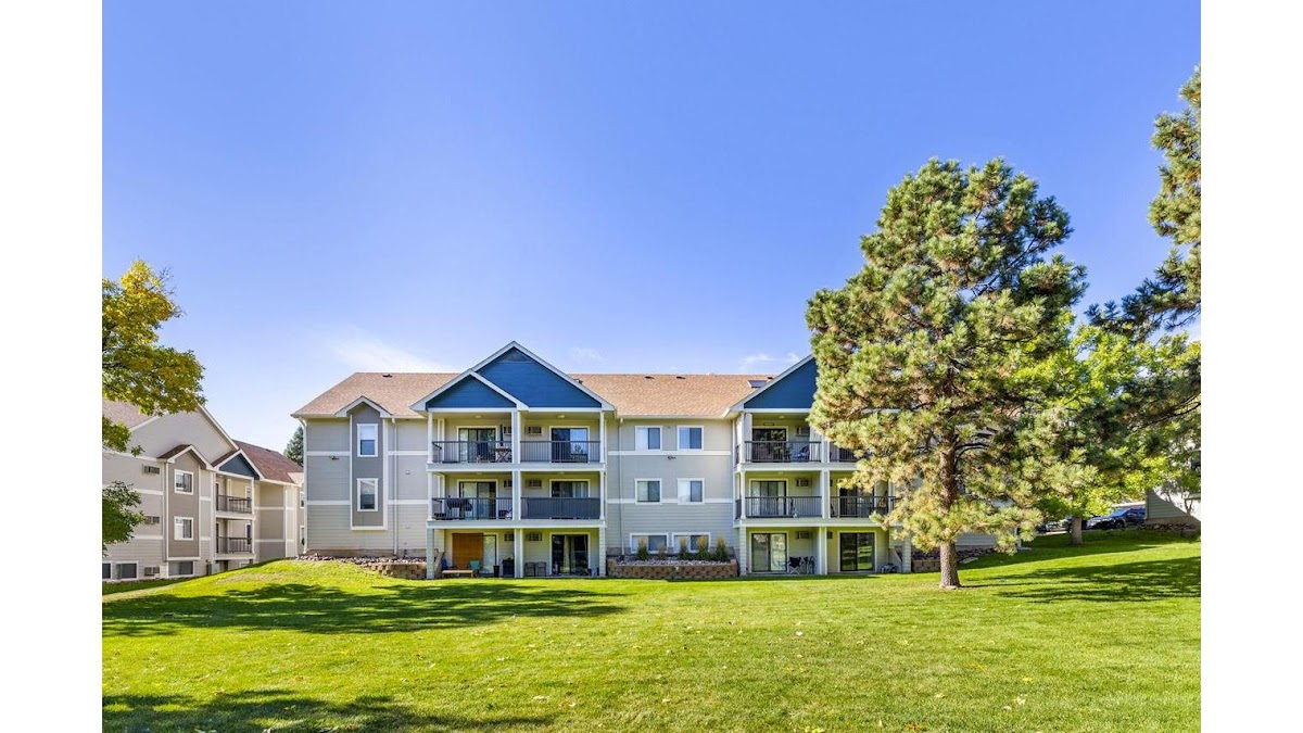 Belmar Villas apartments in Lakewood, CO