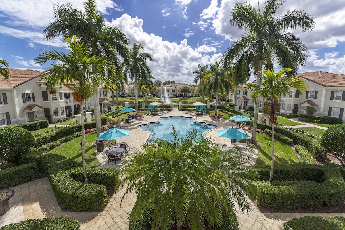 The Hamptons on Heron Bay apartments in Coral Springs, FL