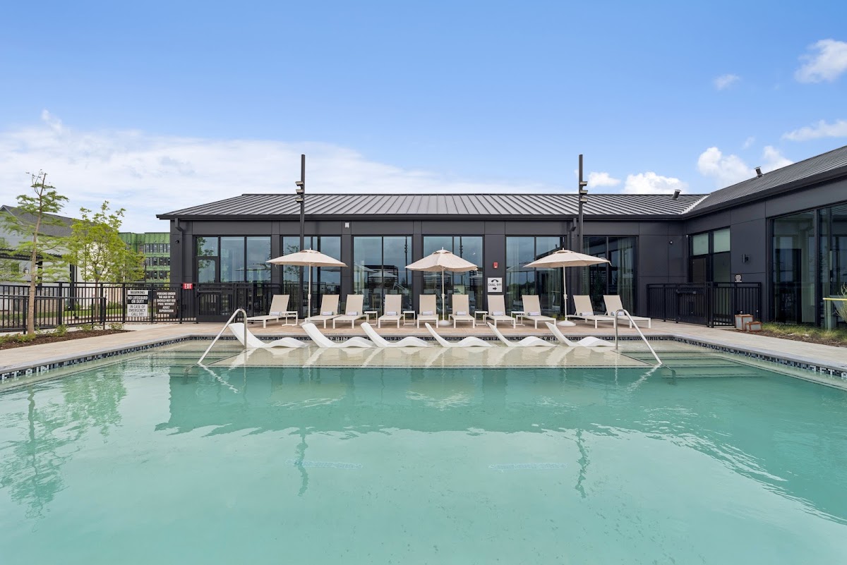 Crestview Townhomes apartments in Allen, TX