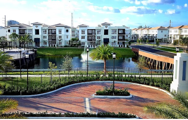 Midtown Aventura apartments in Hollywood, FL